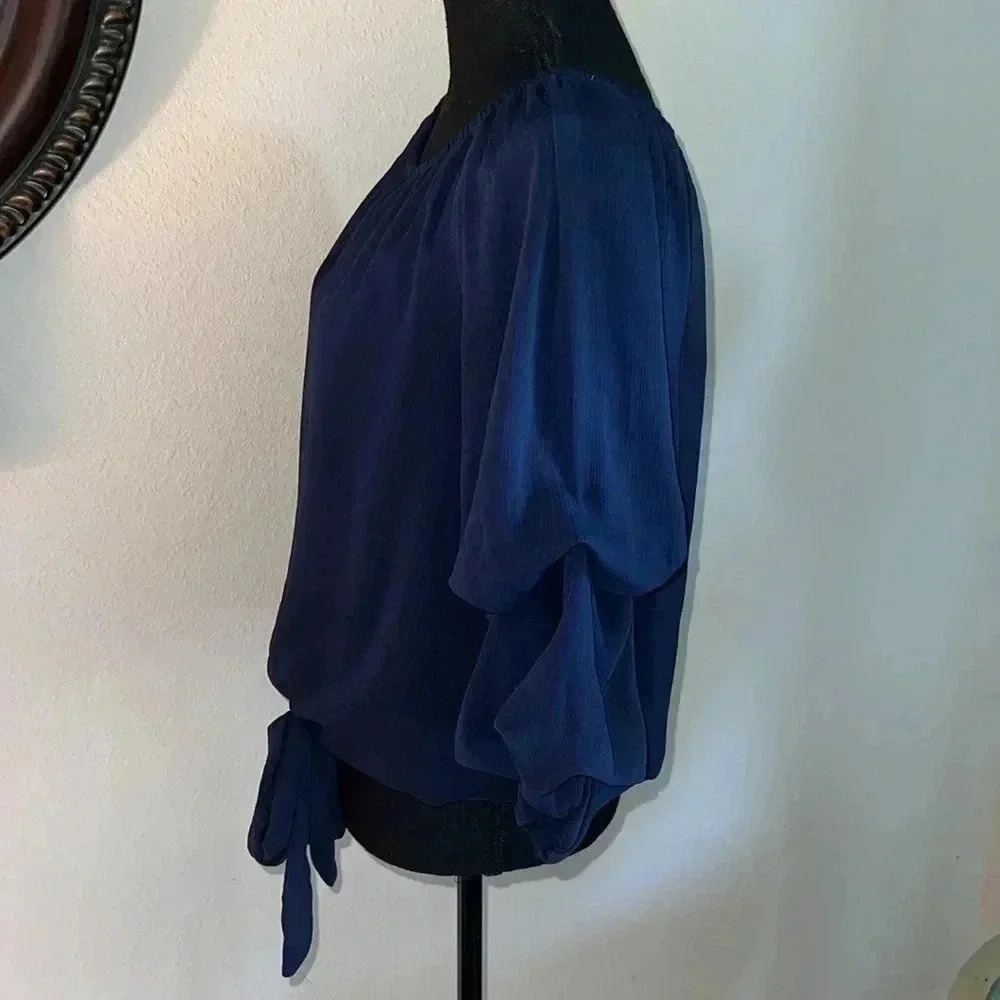 CeCe Women’s Navy Blue Off the Shoulder Bubble 3/4 Sleeve Tie at Waist Blouse M - Picture 15 of 16
